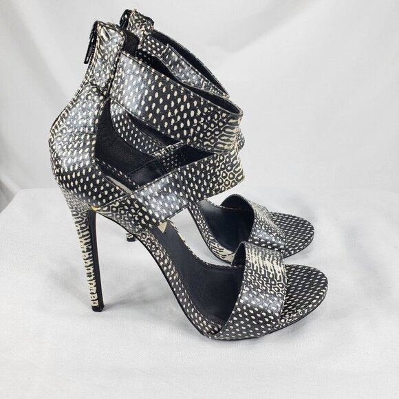 Steve Madden Black and White Patterned Heels - Picture 2 of 11